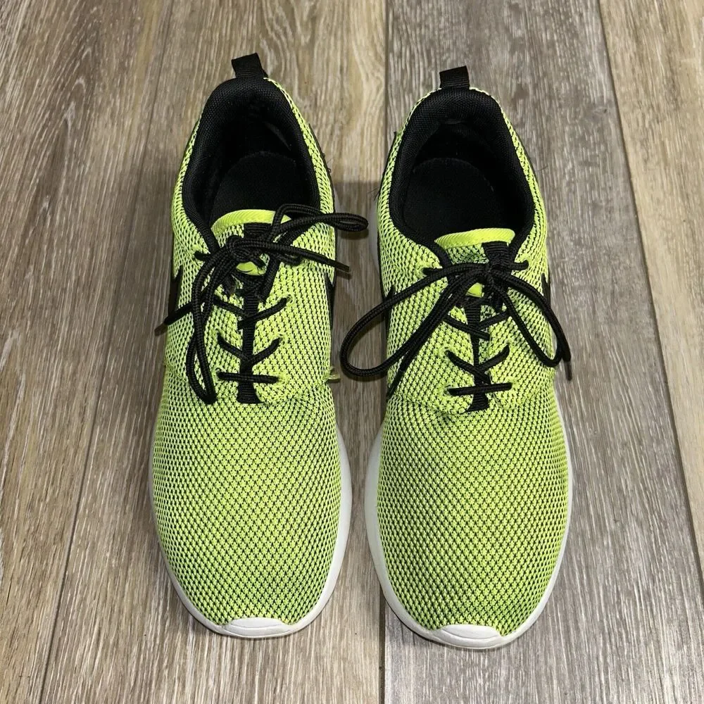Nike Roshe One 599728-700 Youth US Size 5.5Y Green Black Running Sneaker Shoes